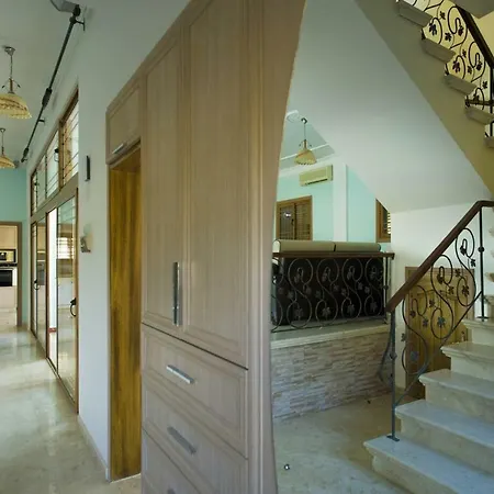 Kyrenia Hill Sea View Villa *