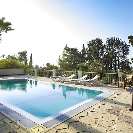 Kyrenia Hill Sea View Villa *